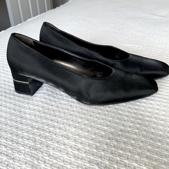 Salvatore Ferragamo Black Satin block heels with crystal inset size 10 - Picture 1 of 11